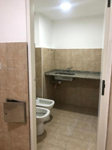 Venta Local Centro Alquilado