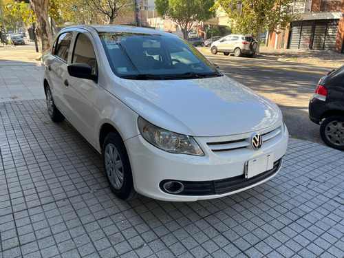 Volkswagen Voyage 1.6 Comfortline 101cv