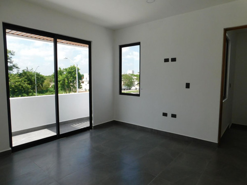 Se Vende Casa De 3 Recamaras En Conkal, Yucatán