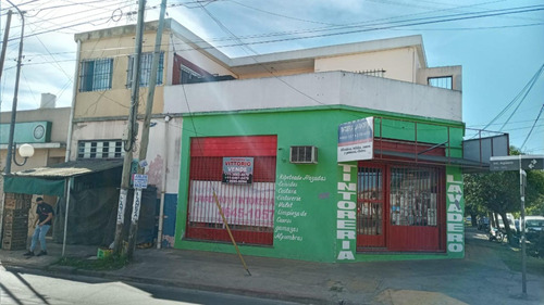 Importante Esquina 2 Locales 1 Vivienda En Planta Alta