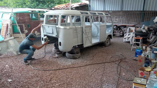 Imagem 12 de 12 de Volkswagen Kombi Corujinha