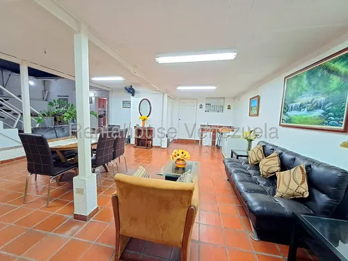Casa En Venta Los Palos Grandes
