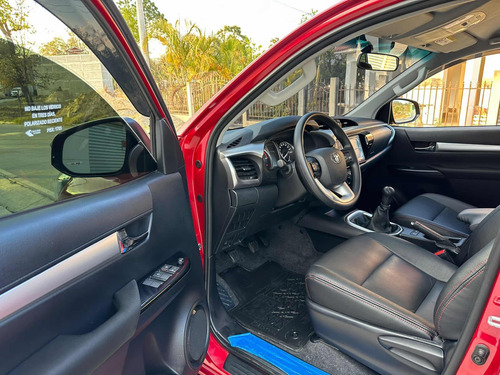 Imagen 3 de 8 de Toyota Hilux Hilux