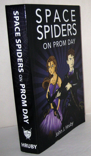 Libro: Space Spiders On Prom Day