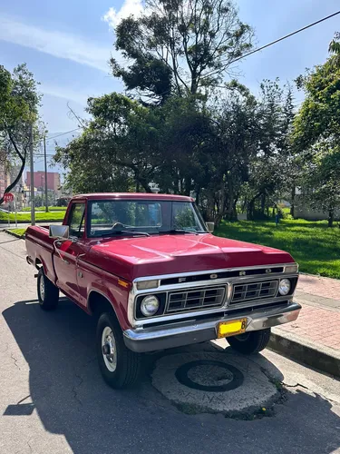 Ford F100 Custom