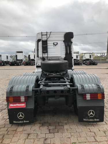 Imagem 7 de 11 de Mercedes Bens Actros 2646