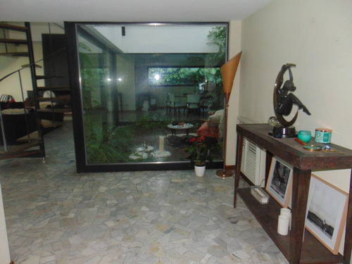 Imagen 6 de 30 de Casa En Venta . 5 Dormitorios- Las Lomas-jockey- Única