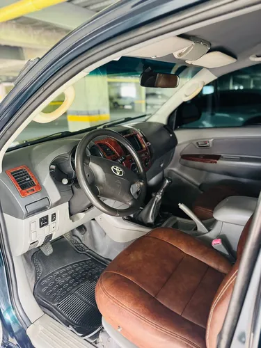Toyota Hilux 2.7 4x4