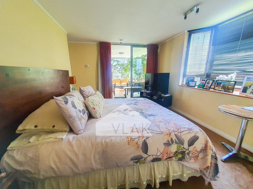 Hermoso ( Cerro El Plomo/ Alonso De Córdoba 4d/3b )