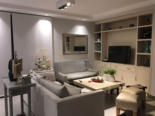 Casa En Venta En Country Las Quintas 1