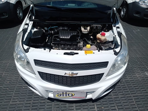 Imagem 11 de 12 de Chevrolet Montana Ls 1.4 2018 Baú