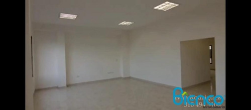 Imagen 15 de 17 de Edificio En Arriendo En Cali Templete. Cod 105010