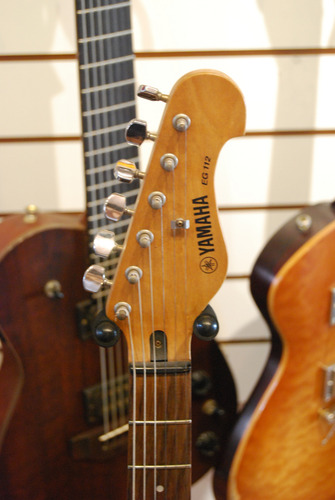 Guitarra Yamaha Eg 112 - Usada Destro Branco (Usado)