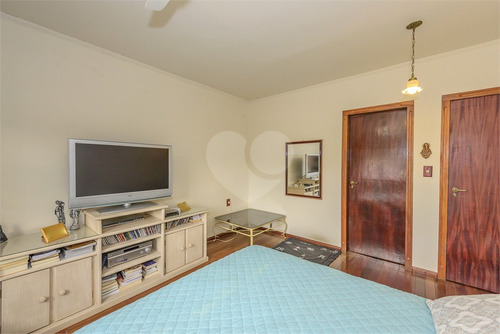 Imagem 6 de 19 de Casa, Estilo Sobrado,peças Amplas, Lareira, Churrasqueira, Lavabo, 3 Vagas - Reo485551