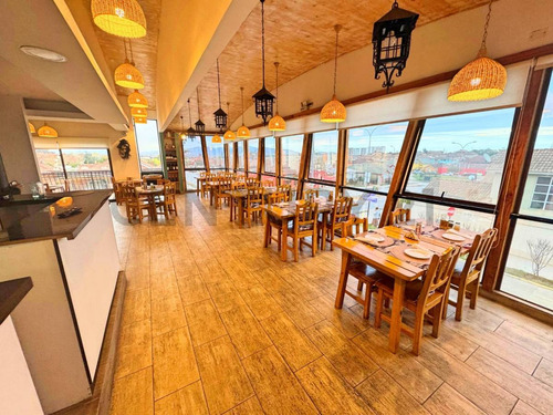 Se Vende Restaurant Con Excelente Ubicación En La Serena