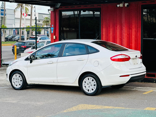 Ford Fiesta 1.6 S Sedan Mt