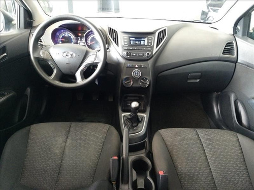 Imagem 6 de 10 de Hyundai Hb20 1.0 Unique 12v