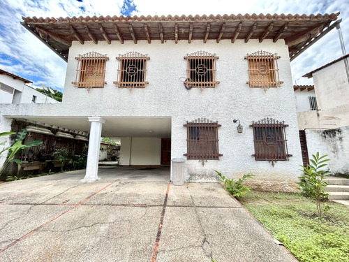 Se Vende Casa 902m² 6h+1s/6b+1s/4e Colinas De Bello Monte