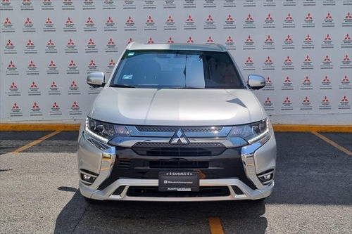 Mitsubishi Outlander 2.4 Limited Cvt