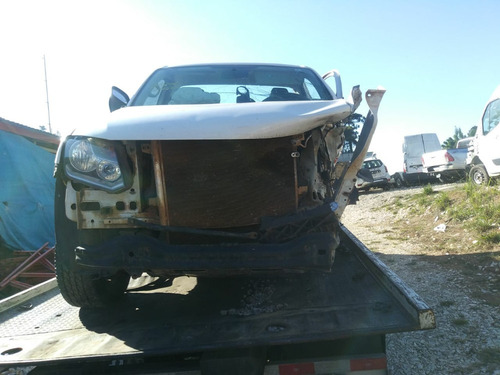 Imagem 5 de 8 de Sucata Volkswagem Amarok 2018 Branca Para Retirada De Peças
