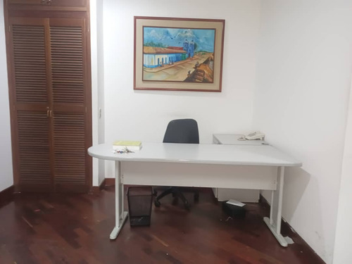 Alquiler Oficina Centro Financiero Latino Wsuarez