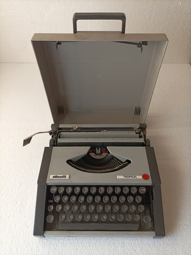 Máquina De Escribir Antigua Olivetti Tropical 