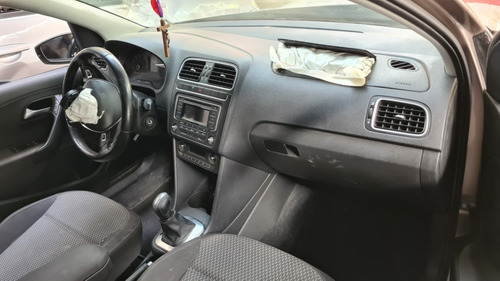 Imagen 9 de 10 de Volkswagen Polo 1.6 16v