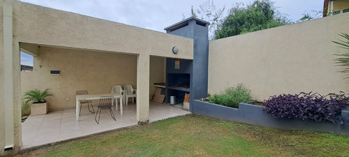 Se Vende Duplex Con Pileta Y Cochera En Carlos Paz