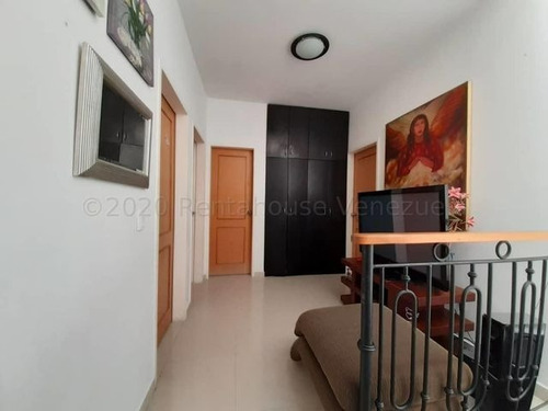 Imagen 23 de 29 de Hermoso Townhouse En Mañongo Naguanagua, El Inmueble Cuenta Con Planta Electrica 100%, Pozo De Agua, 3 Habitaciones, 3 Baños, 2 Puestos De Estacionamiento, Se Vende Semi Amoblado