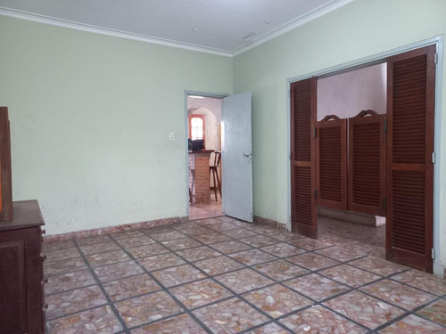 Imagen 21 de 27 de Casa 3 Dormitorios - Barrio El Carmen - Berisso-123 31 Y 32