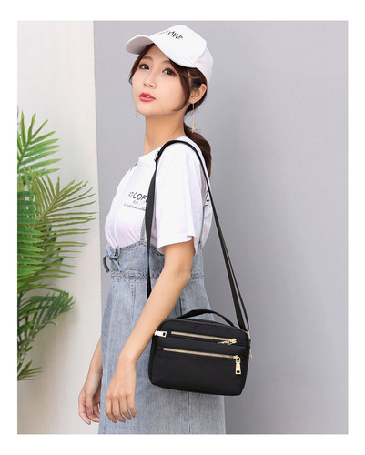 - Bolso Bandolera Con MĂșltiples Cremalleras Para Mujer
