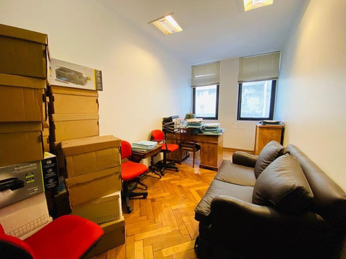 Imagen 18 de 21 de Oportunidad!! Venta Oficina: 263 M2 · 3 Cocheras Fijas · Impecable!