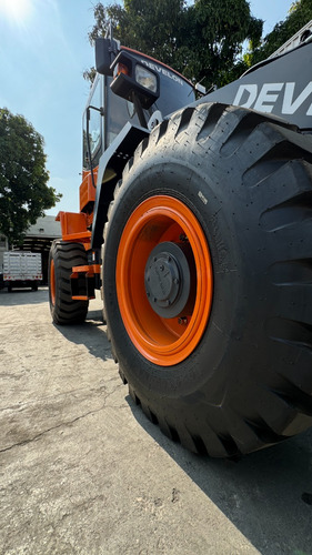 Cargador Frontal Sobre Ruedas Doosan Develon Sd200