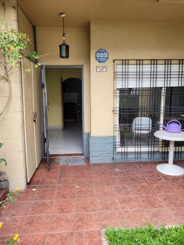 Casa En Venta - 2 Dormitorios 1 Baño 1 Cochera - 90mts2 - La Matanza
