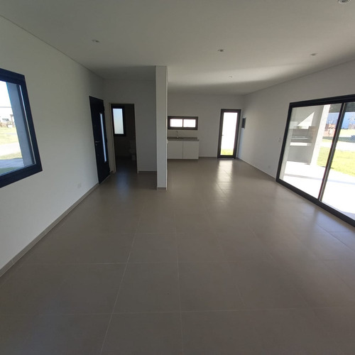 Imagen 2 de 14 de Alquiler - Casa 4 Amb C/ Parque - Manzanares