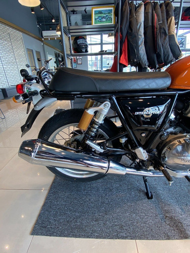 Imagen 16 de 17 de Royal Enfield Interceptor 650 Orange Crush