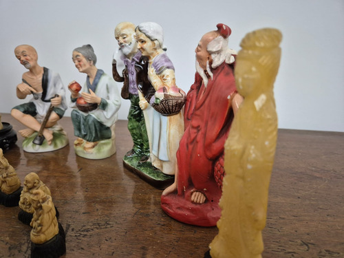 Figuras De Simil Marfil Antiguas Gris (Usado)