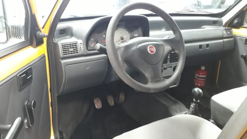 Imagem 10 de 11 de Fiat Fiorino 1.3 Flex 2011 Amarela Refrigerada Novo