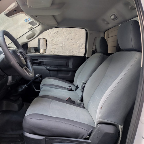 RAM 4000 5.7 Chasis Cabina P 4x2 Mt