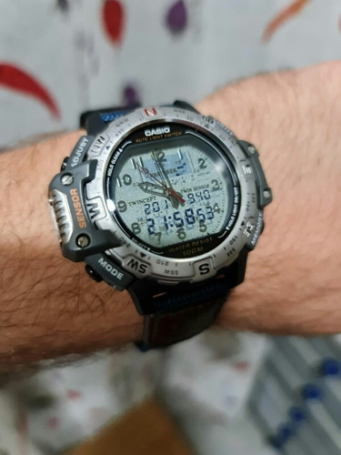 Reloj Casio Pro-trek  Raro De Colección Fantasmal 