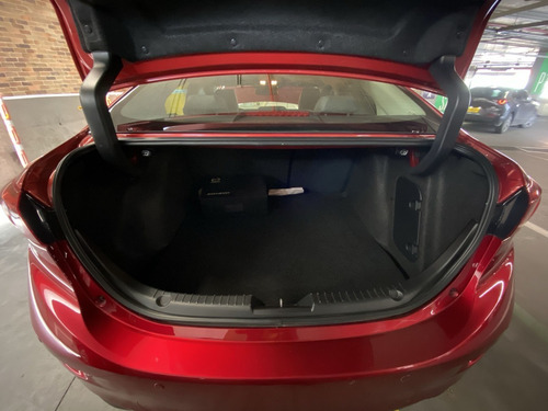 Imagen 19 de 20 de Mazda 3 2.0 Touring