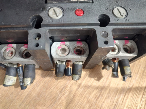 Interruptor Termomagnético Lg 350a Modelo Tjj436350wl (Usado)