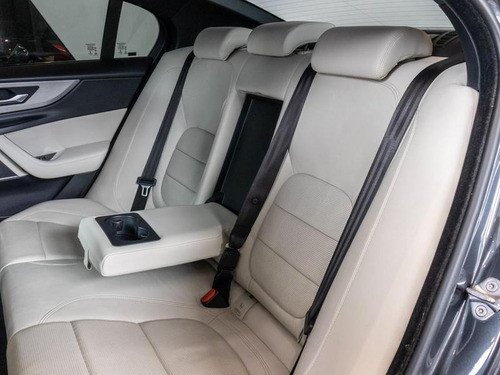Jaguar XE Xe 2.0 R-dynamic S 250cv Aut.