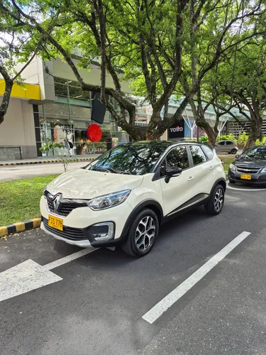 Renault Captur 2.0 Intens Automática