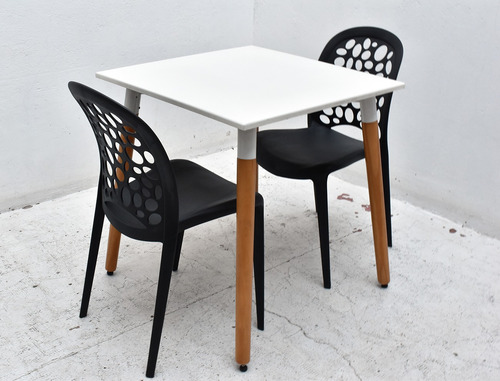 Combo Mesa Bar Eames 70 + 2 Sillas Capri - Muebles Castelar Blanco/negro Liso
