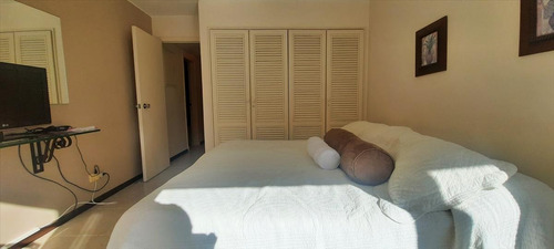 Imagen 14 de 19 de Vendo Apartamento 3 Dormitorios Mansa Punta Del Este