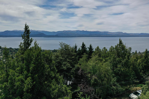 Casa En Barrio Melipal Ii- Vista Al Lago - Bariloche