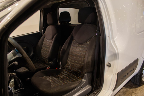 Imagen 13 de 16 de Fiat Fiorino Pack Top 1.4 Gnc 128.000km 2016 Blanco