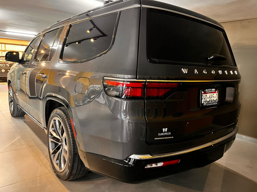 Jeep Wagoneer 2023