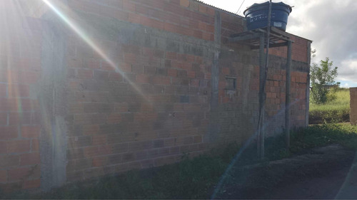 Casa Com 2 Quartos